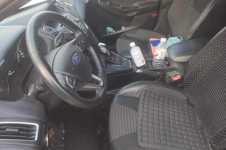 Used Ford Focus 2015 Sedan 1.6L Automatic Trend Model Left Front Seat