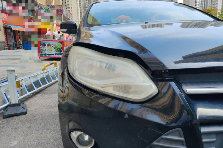 Used Ford Focus 2015 Sedan 1.6L Automatic Trend Model Right Front Headlight