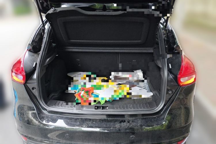 Used Ford Focus 2015 2.0T ST Standard Edition Trunk