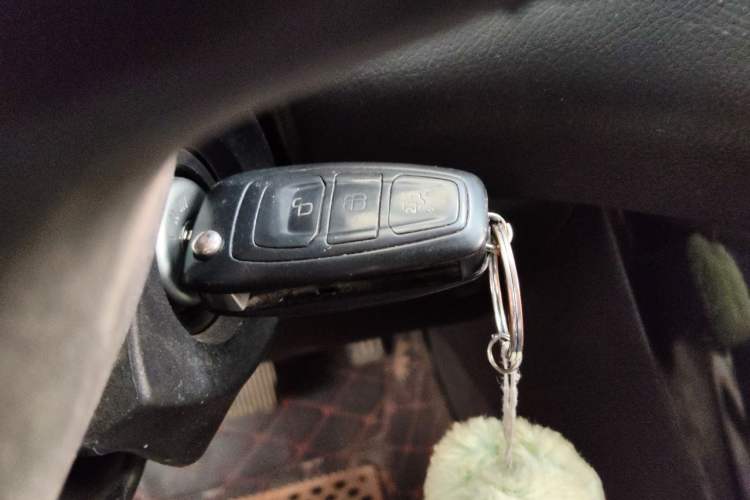 Used Ford Focus 2015 Sedan EcoBoost 180 Automatic Elite Model Vehicle Key