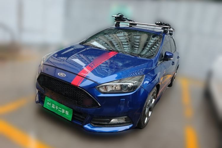 Used Ford Focus 2015 2.0T ST Standard Edition Guazi used car, China used car export, Used car for sale, Used cars, Cheapest cars for sale