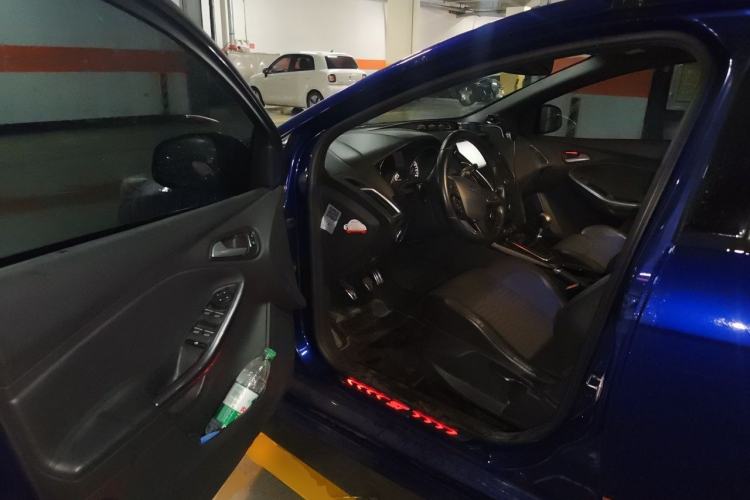 Used Ford Focus 2015 2.0T ST Standard Edition Driver Seat