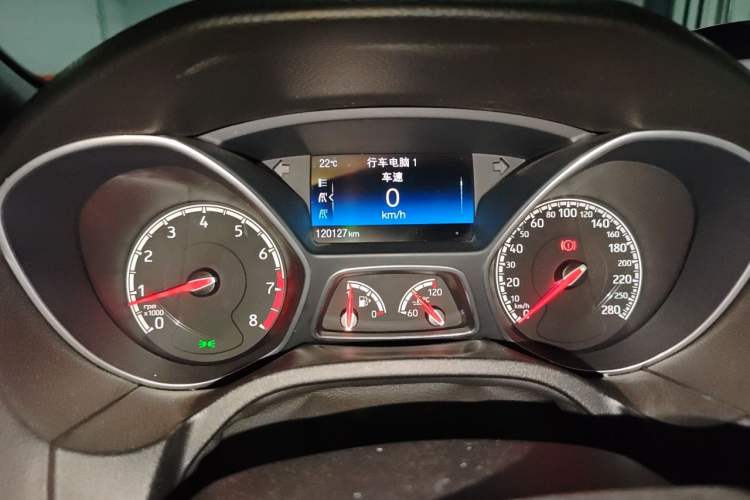 Used Ford Focus 2015 2.0T ST Standard Edition Instrument Cluster