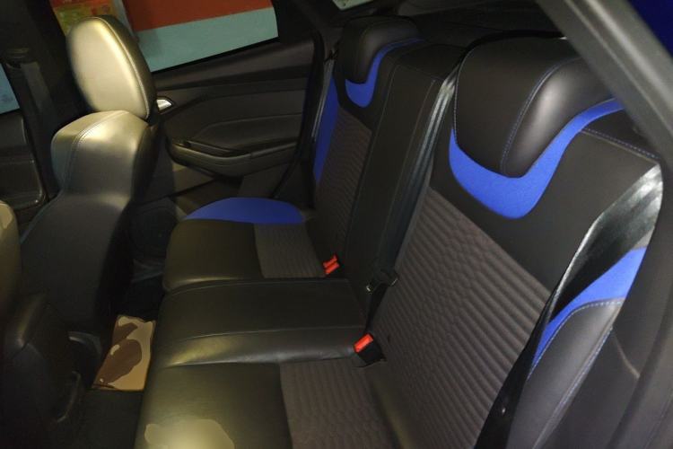 Used Ford Focus 2015 2.0T ST Standard Edition Left Rear Seat