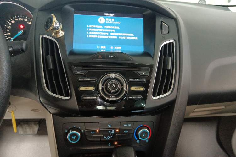 Used Ford Focus 2015 Sedan 1.6L Automatic Comfort Model Audio And AC Panel