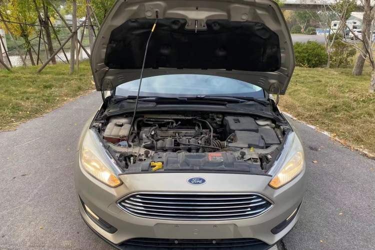 Used Ford Focus 2015 Sedan 1.6L Automatic Comfort Model Engine Bay