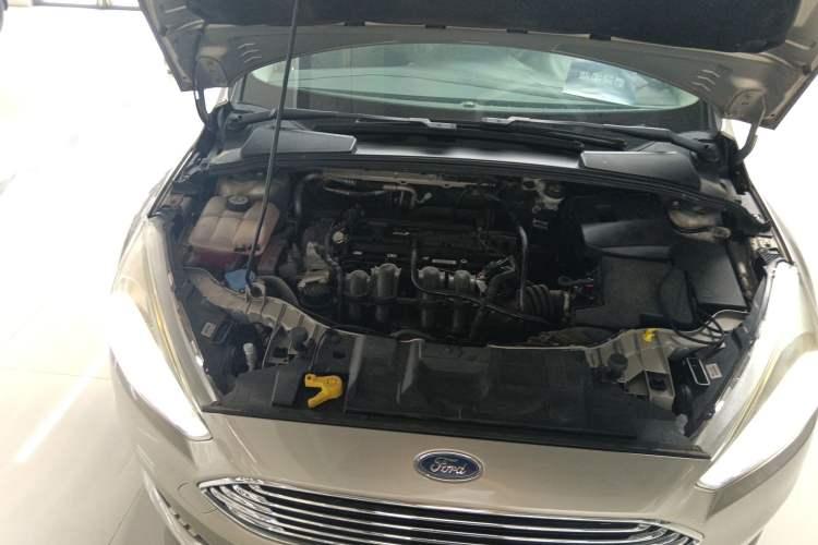 Used Ford Focus 2015 Sedan 1.6L Automatic Comfort Model Engine Bay