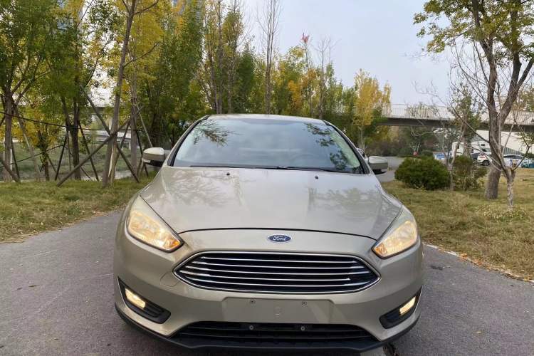 Used Ford Focus 2015 Sedan 1.6L Automatic Comfort Model Exterior 1