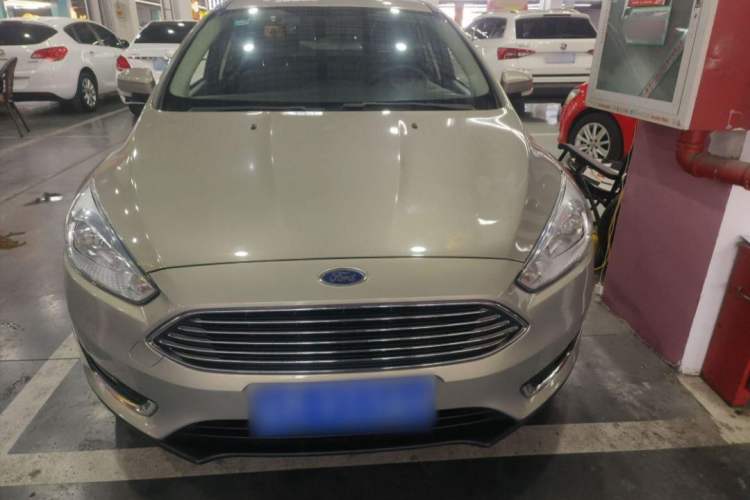 Used Ford Focus 2015 Sedan 1.6L Automatic Trend Model Exterior 1