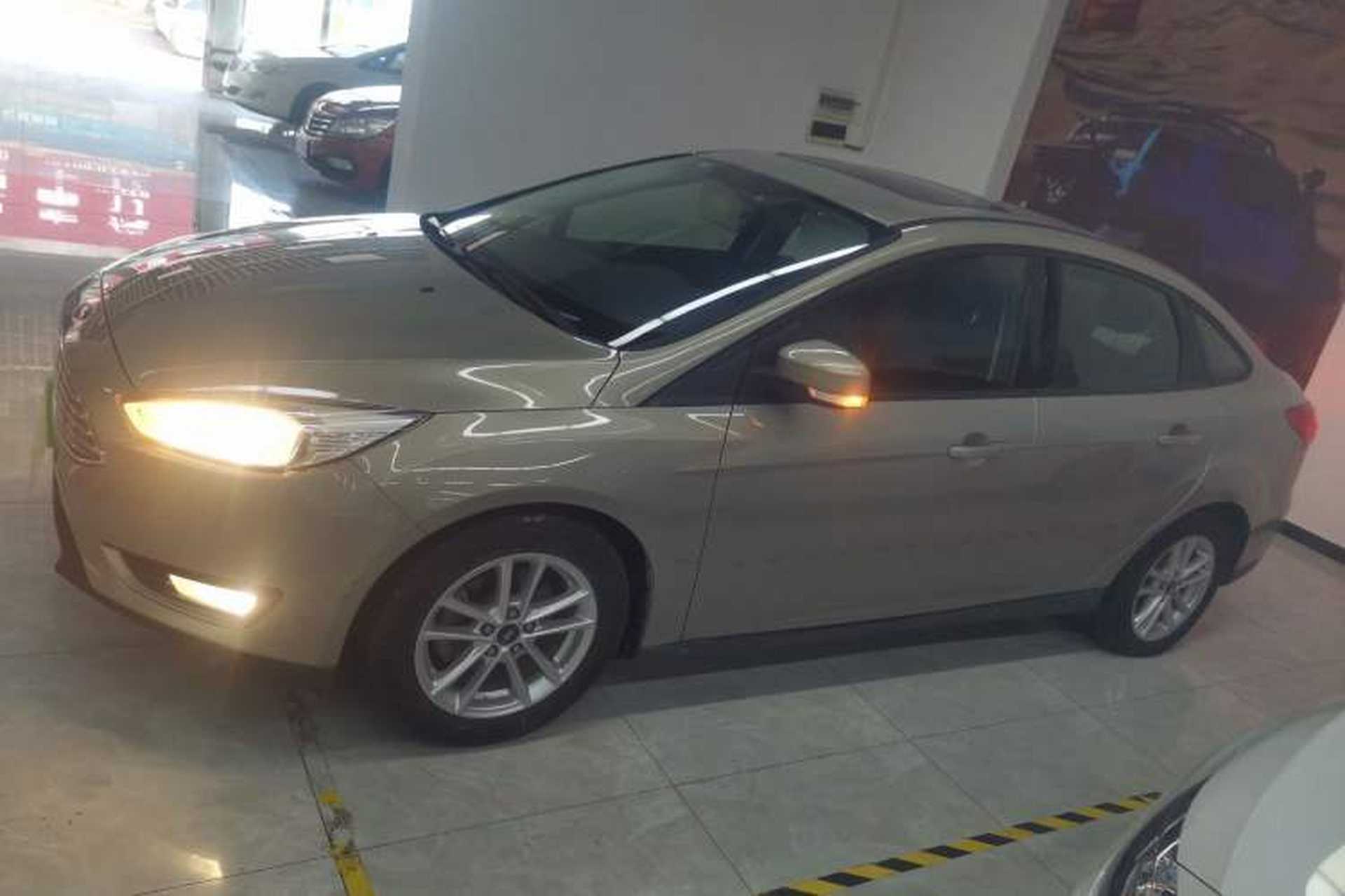 Used Ford Focus 2015 Sedan 1.6L Automatic Trend Model Exterior 3