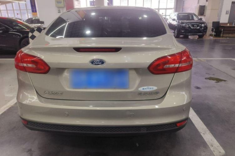 Used Ford Focus 2015 Sedan 1.6L Automatic Trend Model Exterior 4