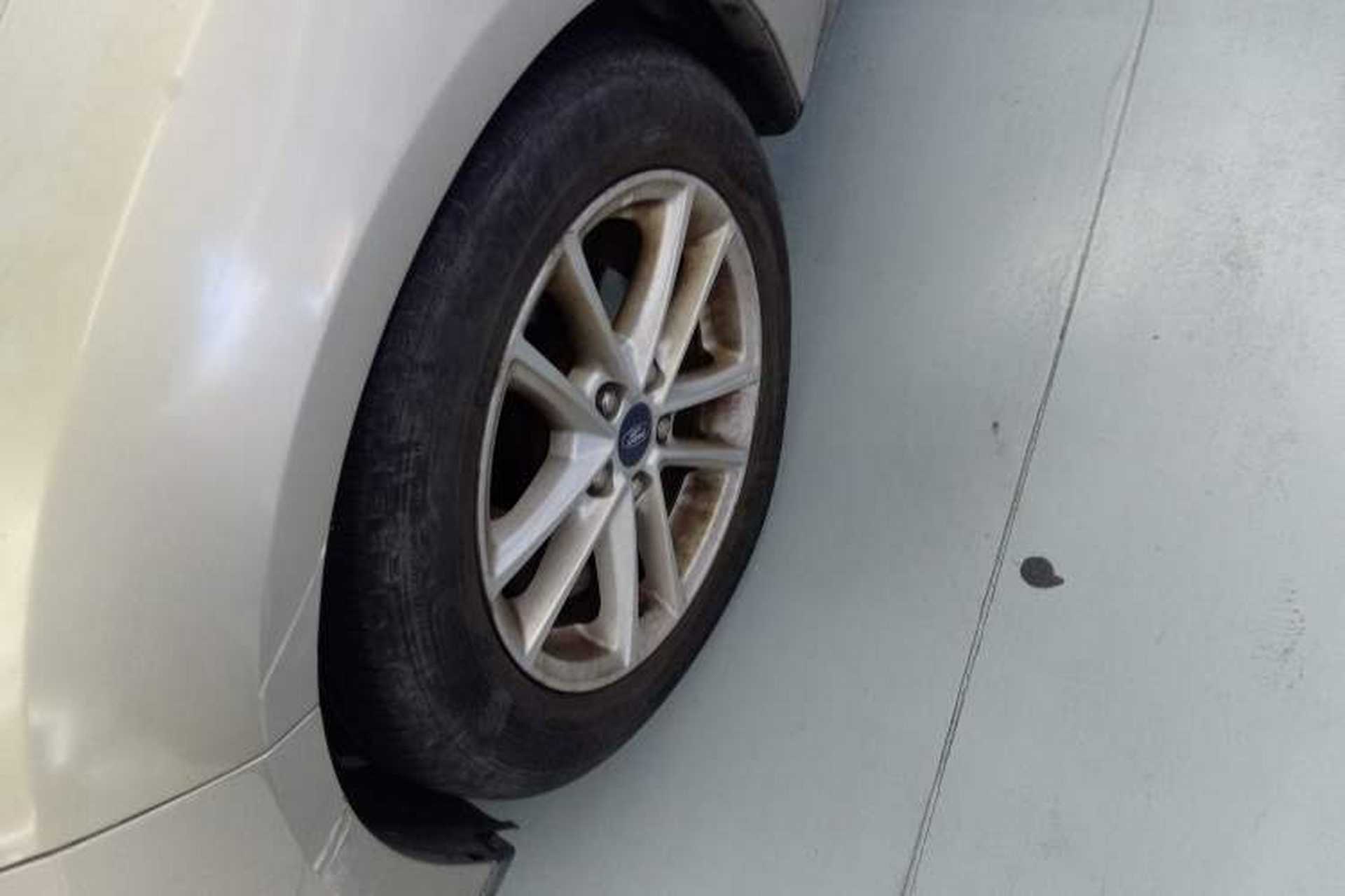 Used Ford Focus 2015 Sedan EcoBoost 125 Automatic Supreme Style Edition Exterior 7