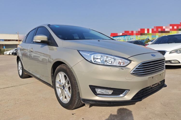 Used Ford Focus 2015 Sedan 1.6L Automatic Trend Model Front Right 45 Deg
