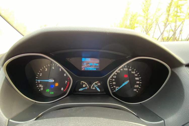 Used Ford Focus 2015 Sedan 1.6L Automatic Comfort Model Instrument Cluster
