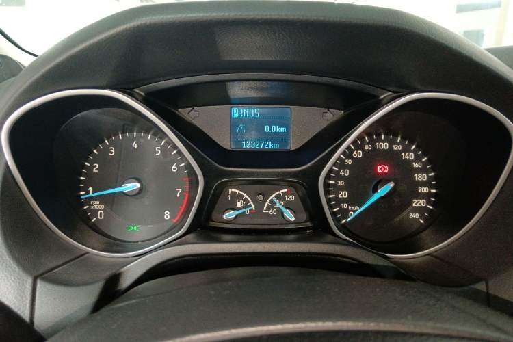 Used Ford Focus 2015 Sedan 1.6L Automatic Comfort Model Instrument Cluster