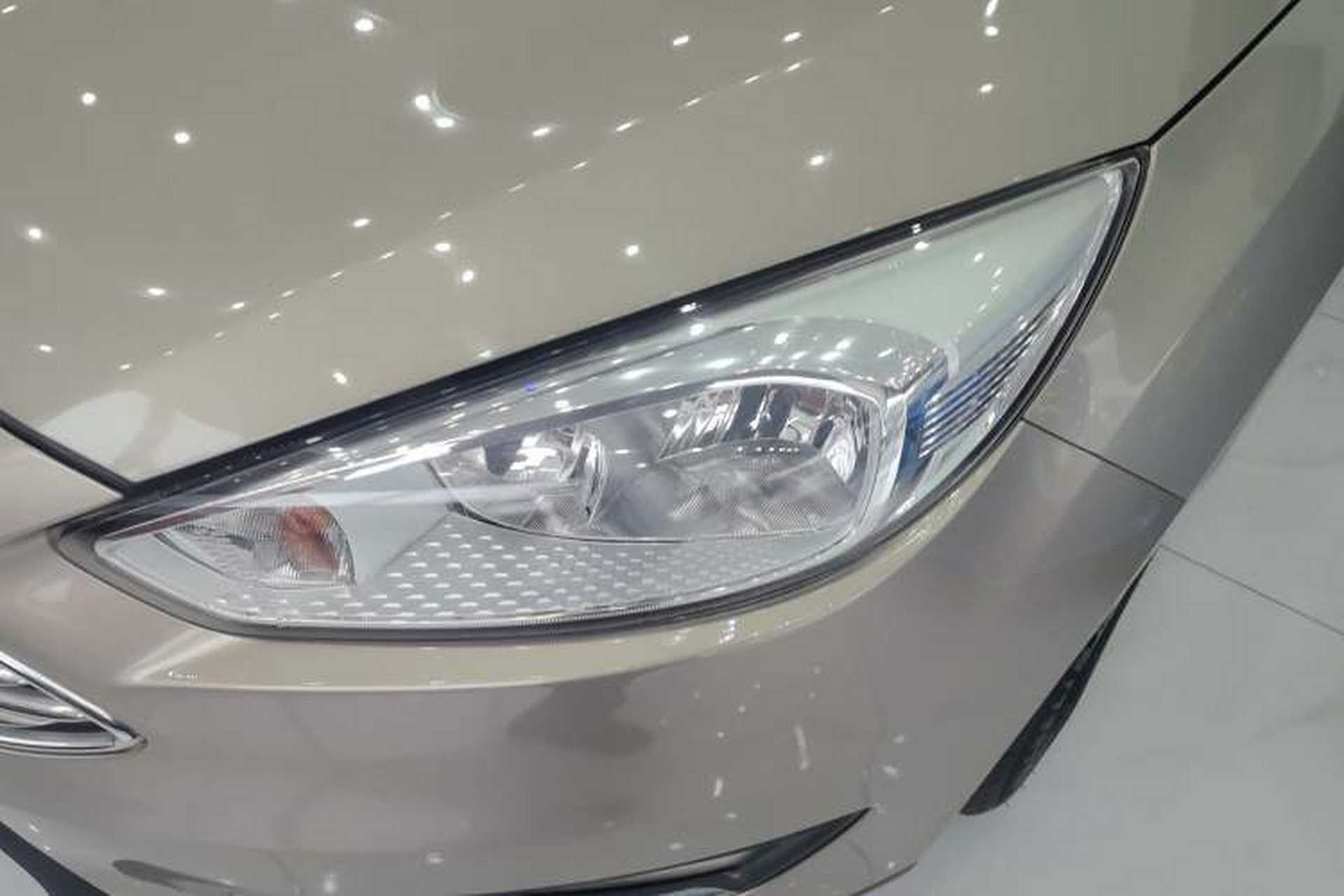 Used Ford Focus 2015 Sedan EcoBoost 180 Automatic Elite Model Left Front Headlight