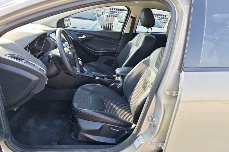 Used Ford Focus 2015 Sedan 1.6L Automatic Trend Model Left Front Seat