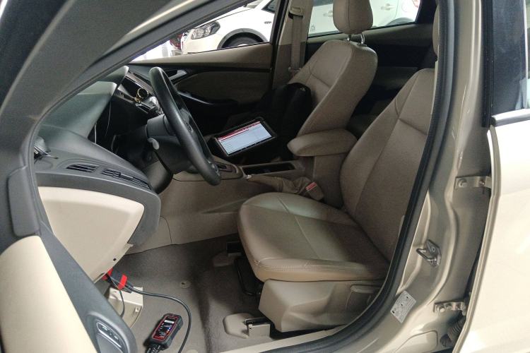 Used Ford Focus 2015 Sedan 1.6L Automatic Comfort Model Left Front Seat