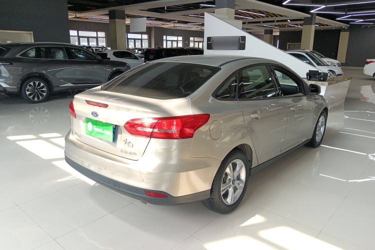 Used Ford Focus 2015 Sedan 1.6L Automatic Comfort Model Rear Right 45 Deg