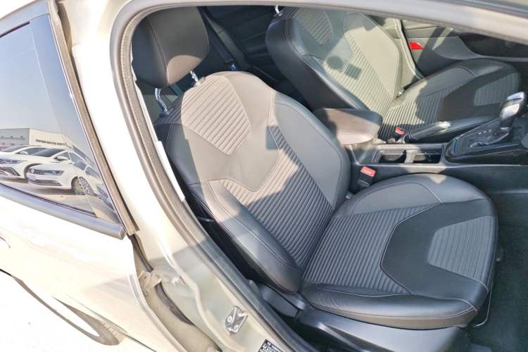 Used Ford Focus 2015 Sedan 1.6L Automatic Trend Model Right Front Seat