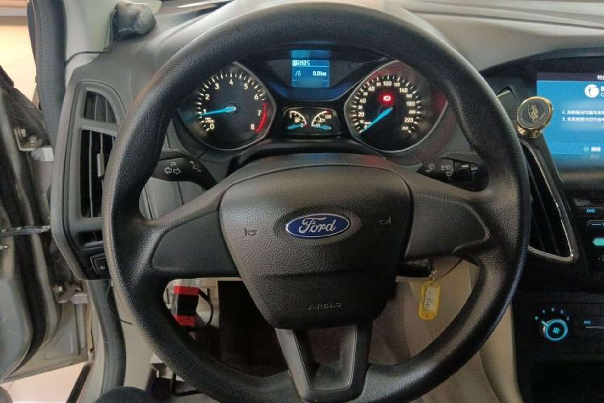 Used Ford Focus 2015 Sedan 1.6L Automatic Comfort Model Steering Wheel