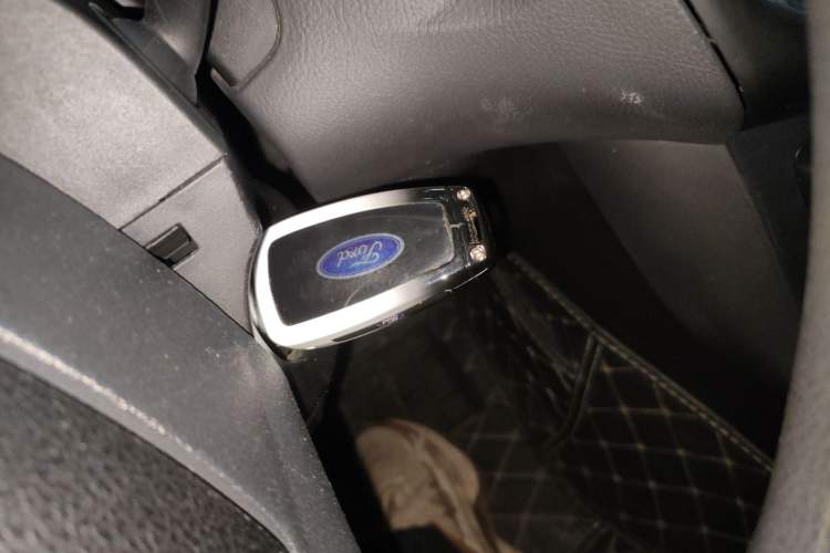 Used Ford Focus 2015 Hatchback 1.6L Automatic Comfort Model Vehicle Key