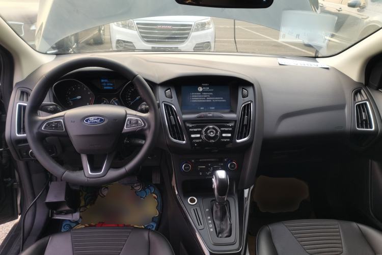 Used Ford Focus 2015 Sedan 1.6L Automatic Trend Model Center Console
