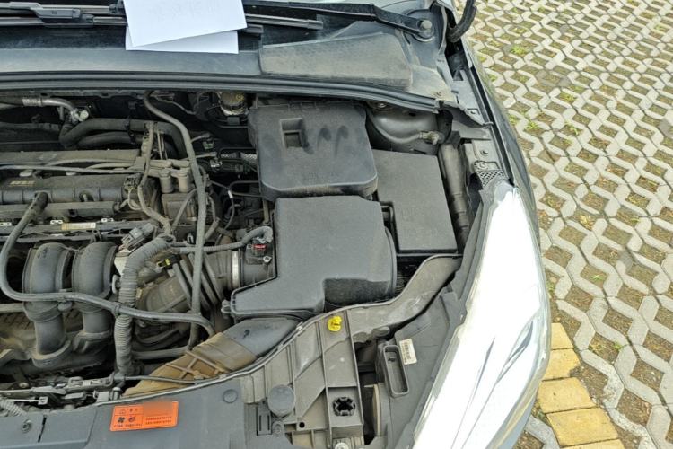 Used Ford Focus 2015 Sedan 1.6L Manual Fashion Edition Engine Bay Left
