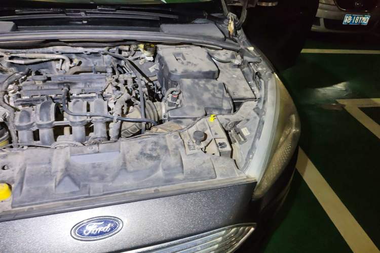 Used Ford Focus 2015 Sedan 1.6L Automatic Trend Model Engine Bay Left