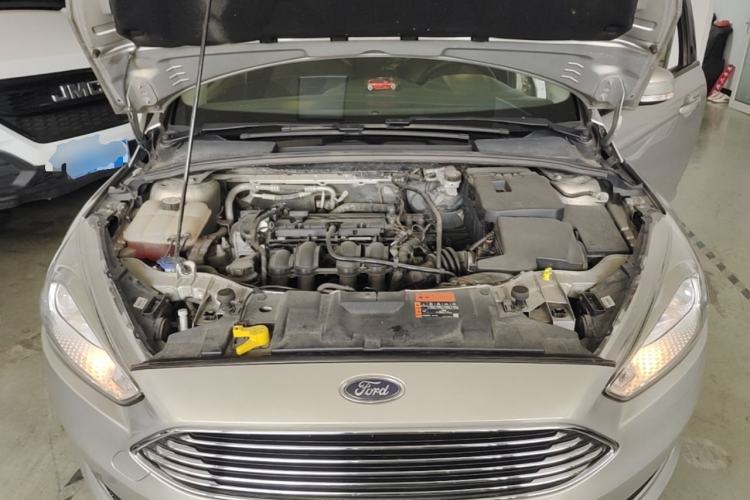 Used Ford Focus 2015 Sedan 1.6L Manual Fashion Edition Engine Bay