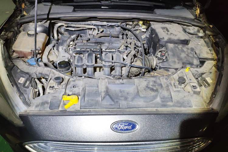 Used Ford Focus 2015 Sedan 1.6L Automatic Trend Model Engine Bay