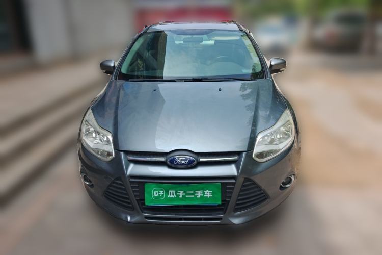 Used Ford Focus 2015 Hatchback 1.6L Manual Fashion Edition Front