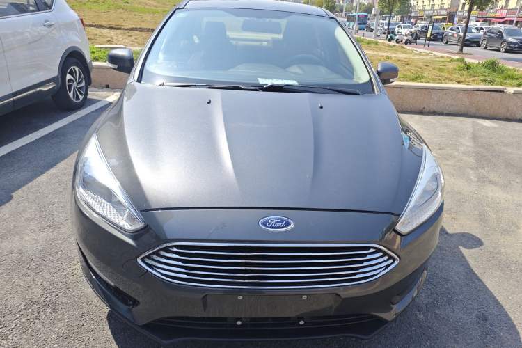 Used Ford Focus 2015 Sedan 1.6L Manual Comfort Model Front