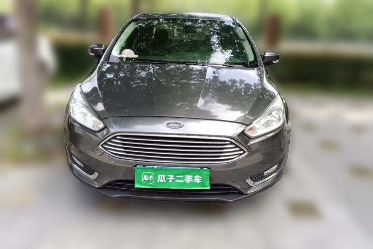Used Ford Focus 2015 Sedan EcoBoost 125 Manual – Ultra-Style Edition Front