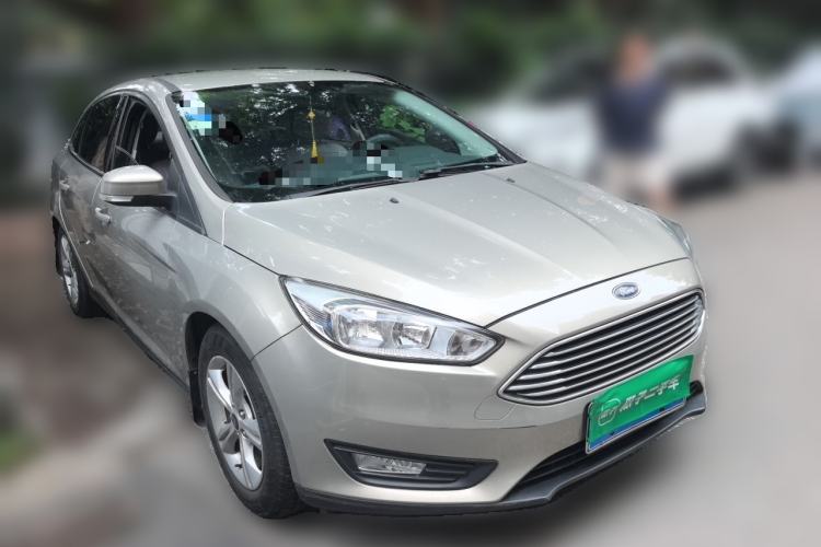 Used Ford Focus 2015 Sedan 1.6L Automatic Comfort Model Front Right 45 Deg