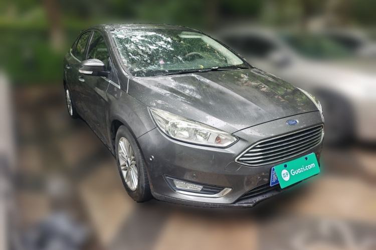 Used Ford Focus 2015 Sedan EcoBoost 180 Automatic Flagship Model Front Right 45 Deg
