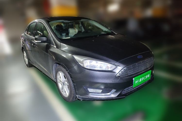 Used Ford Focus 2015 Sedan 1.6L Automatic Trend Model Front Right 45 Deg