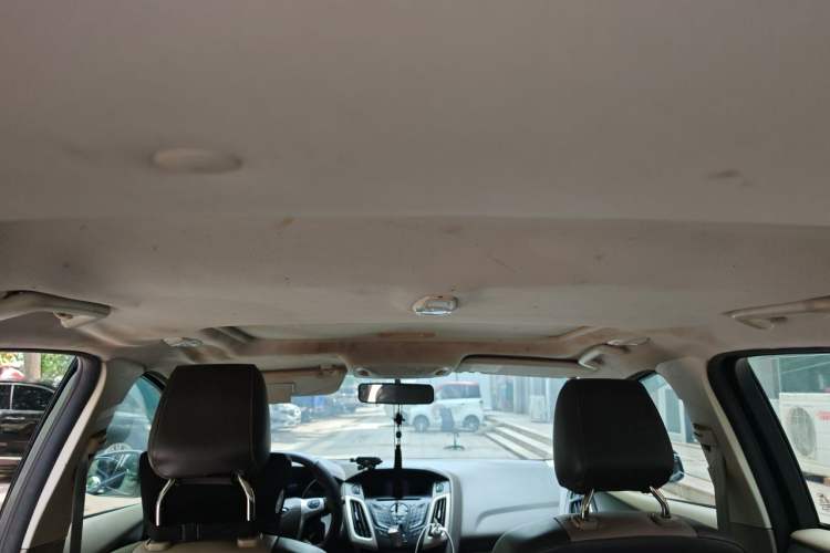 Used Ford Focus 2015 Hatchback 1.6L Manual Fashion Edition Headliner