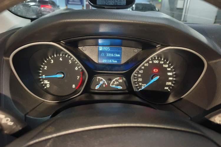 Used Ford Focus 2015 Sedan 1.6L Automatic Comfort Model Instrument Cluster