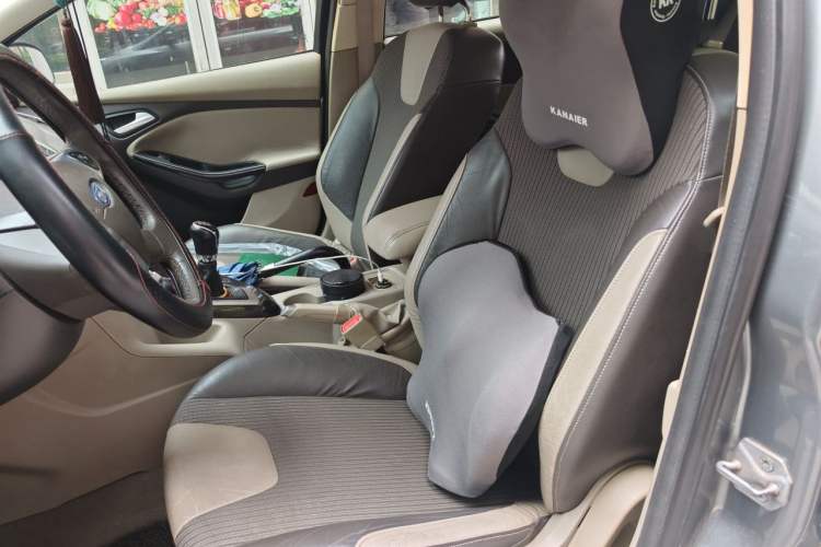 Used Ford Focus 2015 Hatchback 1.6L Manual Fashion Edition Left Front Seat