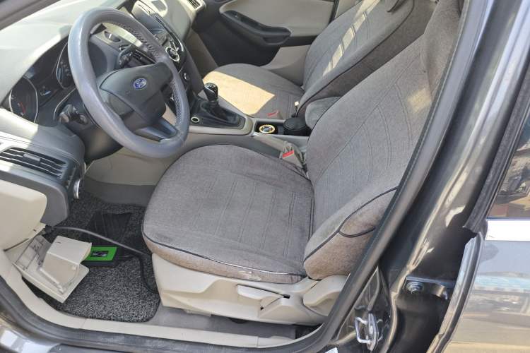 Used Ford Focus 2015 Sedan 1.6L Manual Comfort Model Left Front Seat
