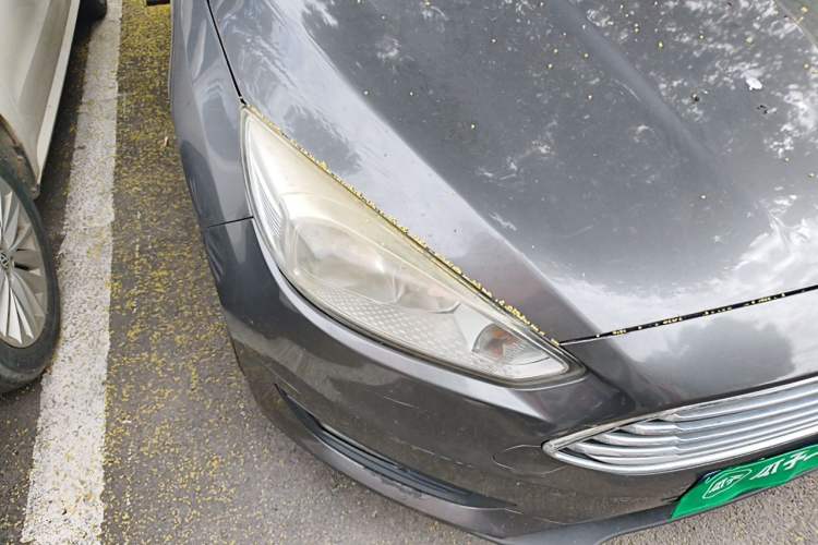 Used Ford Focus 2015 Sedan 1.6L Manual Comfort Model Right Front Headlight