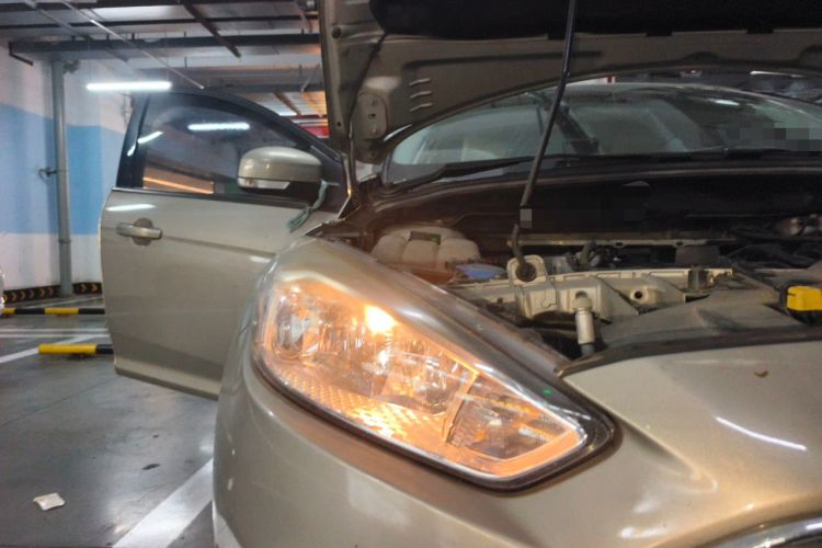 Used Ford Focus 2015 Sedan 1.6L Automatic Comfort Model Right Front Headlight