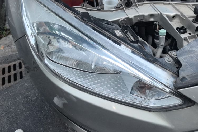 Used Ford Focus 2015 Sedan 1.6L Automatic Comfort Model Right Front Headlight