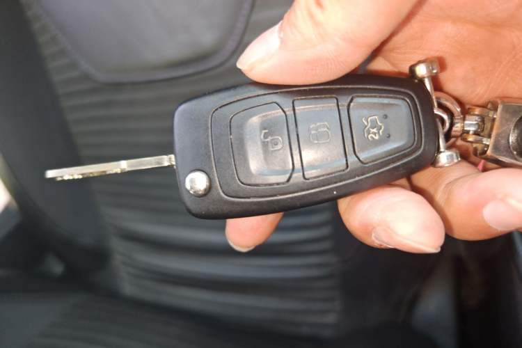 Used Ford Focus 2015 Sedan 1.6L Automatic Trend Model Vehicle Key