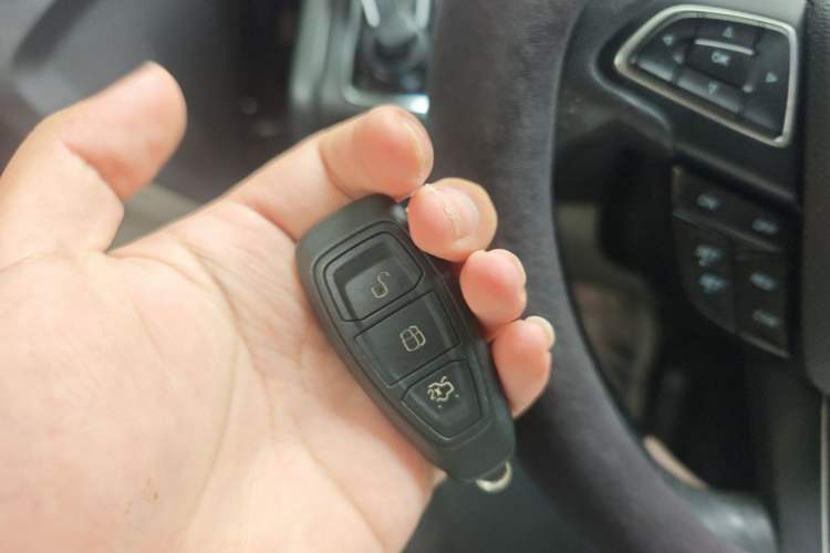 Used Ford Focus 2015 Sedan EcoBoost 180 Automatic Flagship Model Vehicle Key