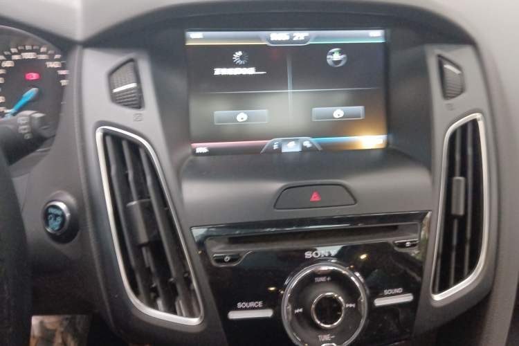 Used Ford Focus 2015 Hatchback EcoBoost 180 Automatic Sport Model Audio And AC Panel