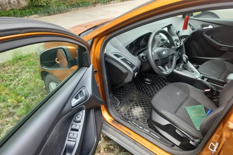 Used Ford Focus 2015 Hatchback 1.6L Automatic Comfort Model Driver Seat