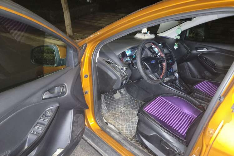 Used Ford Focus 2015 Hatchback EcoBoost 180 Automatic Elite Model Driver Seat