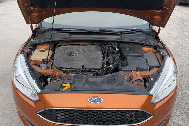 Used Ford Focus 2015 Hatchback EcoBoost 180 Automatic Elite Model Engine Bay